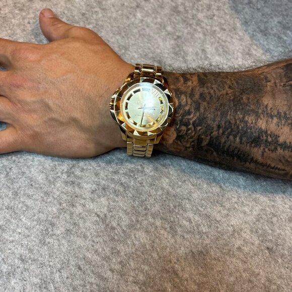 ✨ NWOT - Karl Lagerfeld Karl7 Yellow Gold-Tone 44mm Men’s Watch (Model KL1019) ✨ - Picture 6 of 12